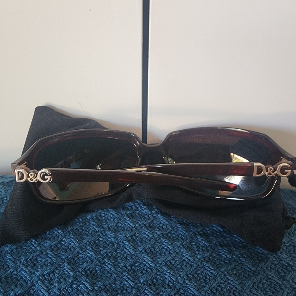 Dolce and Gabbana EUC sunglasses